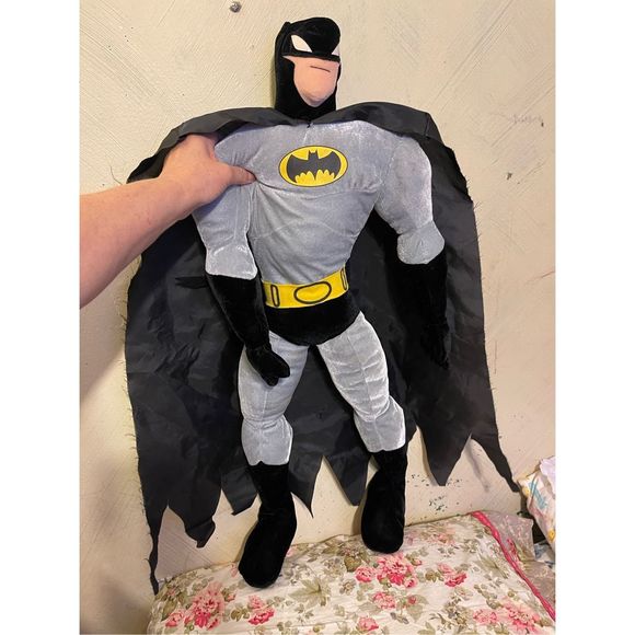 Nanco DC Comics 32” BATMAN Super Hero Plush Stuffed Doll Toy w/ Cape - Picture 3 of 11